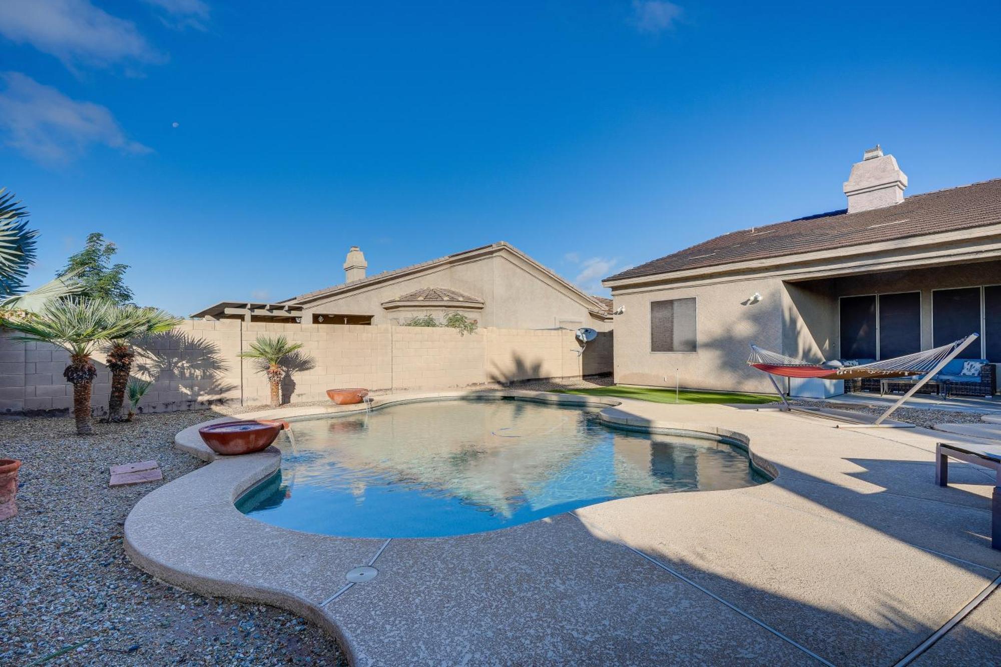 Goodyear Group Getaway With Pool And Putting Green Eksteriør bilde